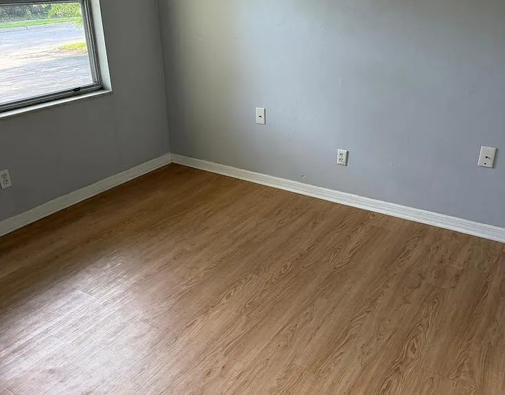727 S Mills Ave #1 — Photo 4
