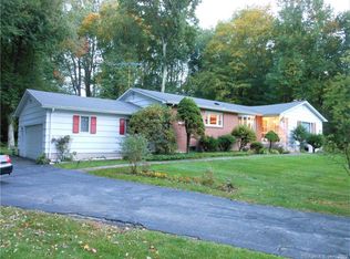 14 Philip Dr, Shelton, CT 06484