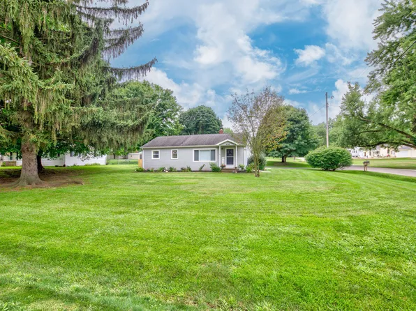 6749 King Rd, Spring Arbor, MI 49283