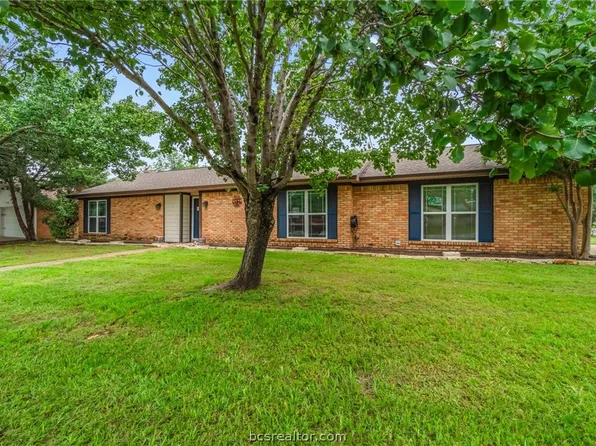 3500 Oak Hill Dr, Bryan, TX 77802
