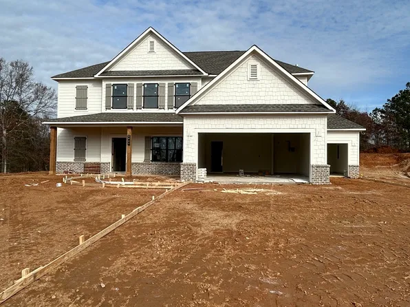 1093 Red Oak Blvd, Loganville, GA 30052