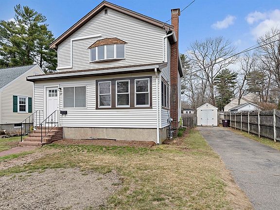 2nd image of 27 Swan Ave