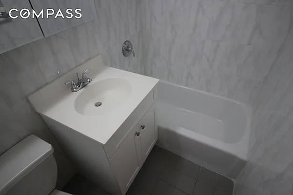 Rented by Compass | media 27