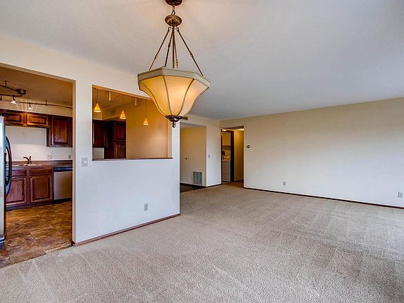 4th image of 7220 York Ave S APT 421