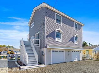 77 Fairway Dr, Tuckerton, NJ