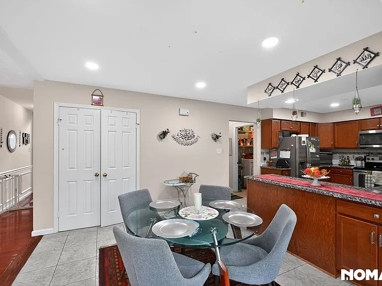 13648 Spinning Wheel Dr — Photo 19