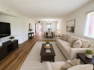 1600 SW 127th Way APT 101C, Pembroke Pines, FL 33027