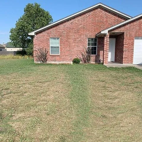 1716 Manor Garden Curv — Photo 18