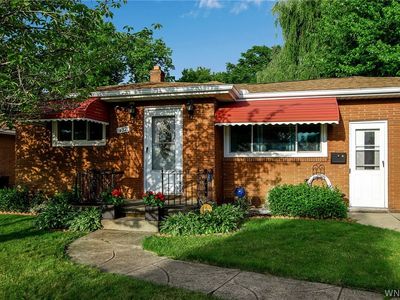 457 Casimer St, Buffalo, NY, 14206