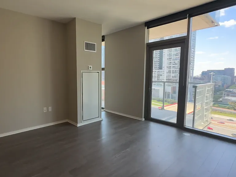 623 W Washington Blvd #1407 — Photo 4