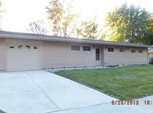 415 Chaucer Rd, Dayton, OH 45431