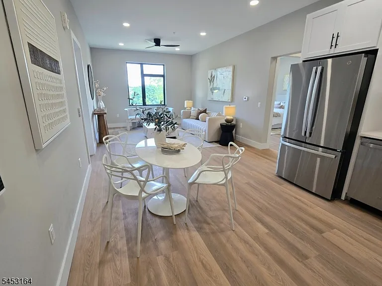 450 Washington Ave #205 — Photo 2
