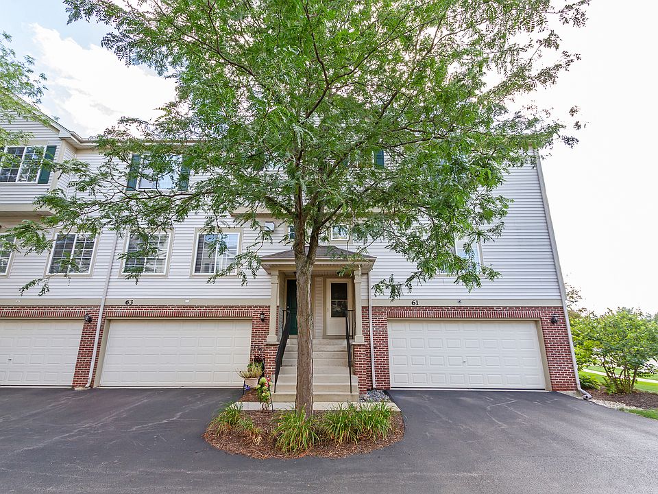 1st image of 61 Monarch Dr