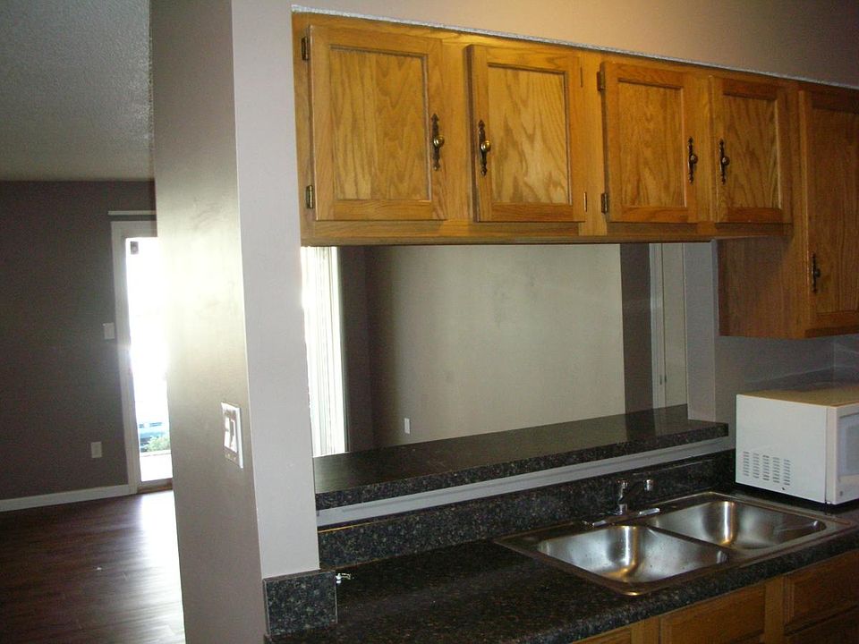 Breakfast bar