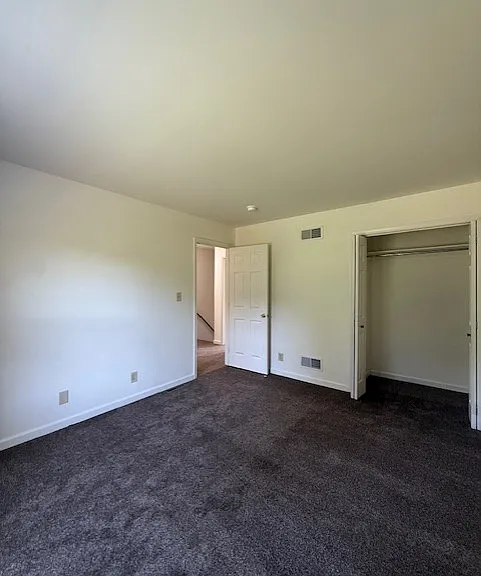 Fairfield Street - 515 — Photo 9