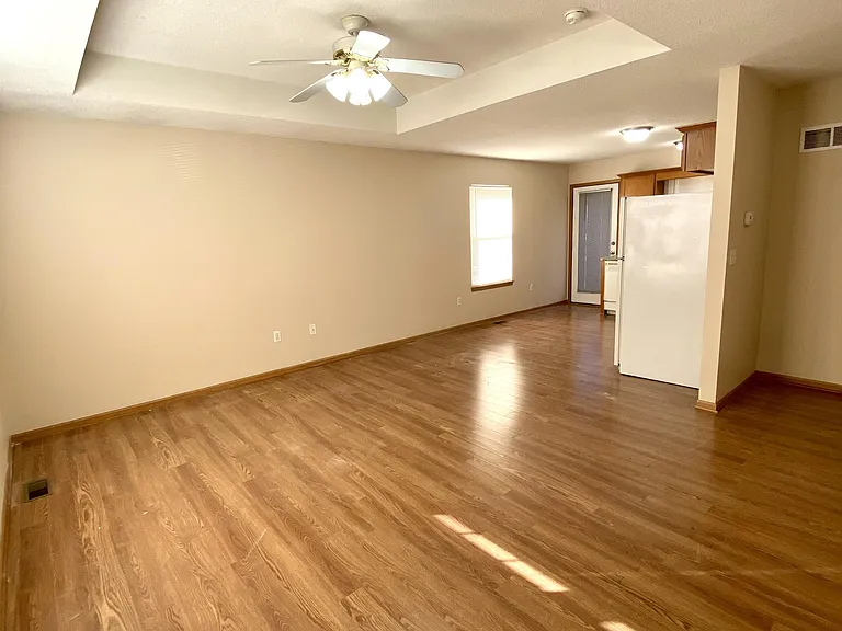 Mission Road - Harrisonville - 902 — Photo 2