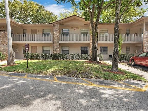 2nd image of 8323 Royal Palm Blvd