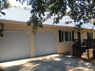 941 Honeysuckle Trl, Winder, GA 30680