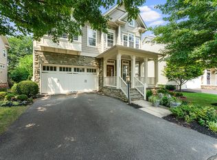 42686 Explorer Dr, Ashburn, VA 20148