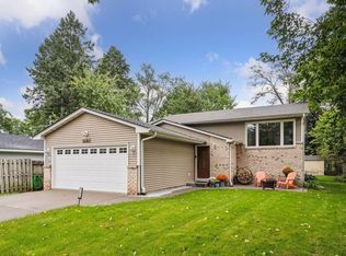 11476 W River Rd, Champlin, MN 55316