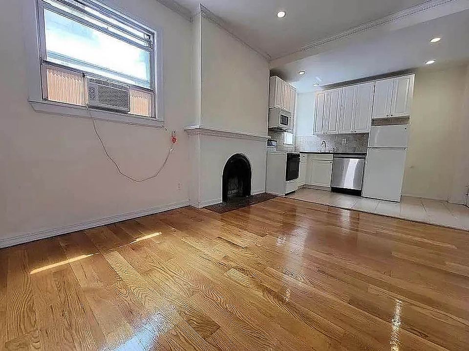1st image of 163 E 36th St #4N
