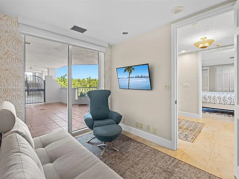 5245 Fisher Island Dr #5245 — Photo 40