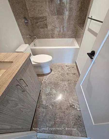 505 Glencairn Ave #216 — Photo 6