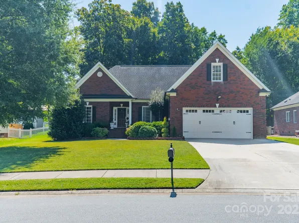 5163 Rocky River Crossing Rd, Harrisburg, NC 28075