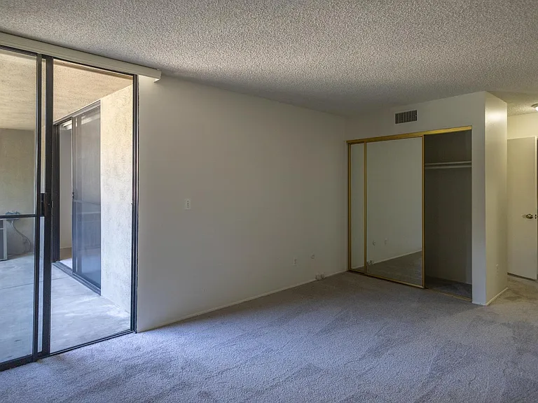 Continental Apartment Homes — Photo 14