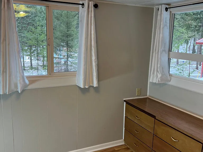 3352 Hansel Ln — Photo 15