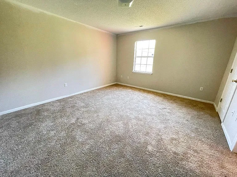 1104 Park West Dr #A — Photo 15
