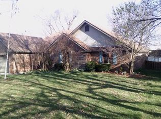 3711 W El Castile St, Springfield, MO 65807