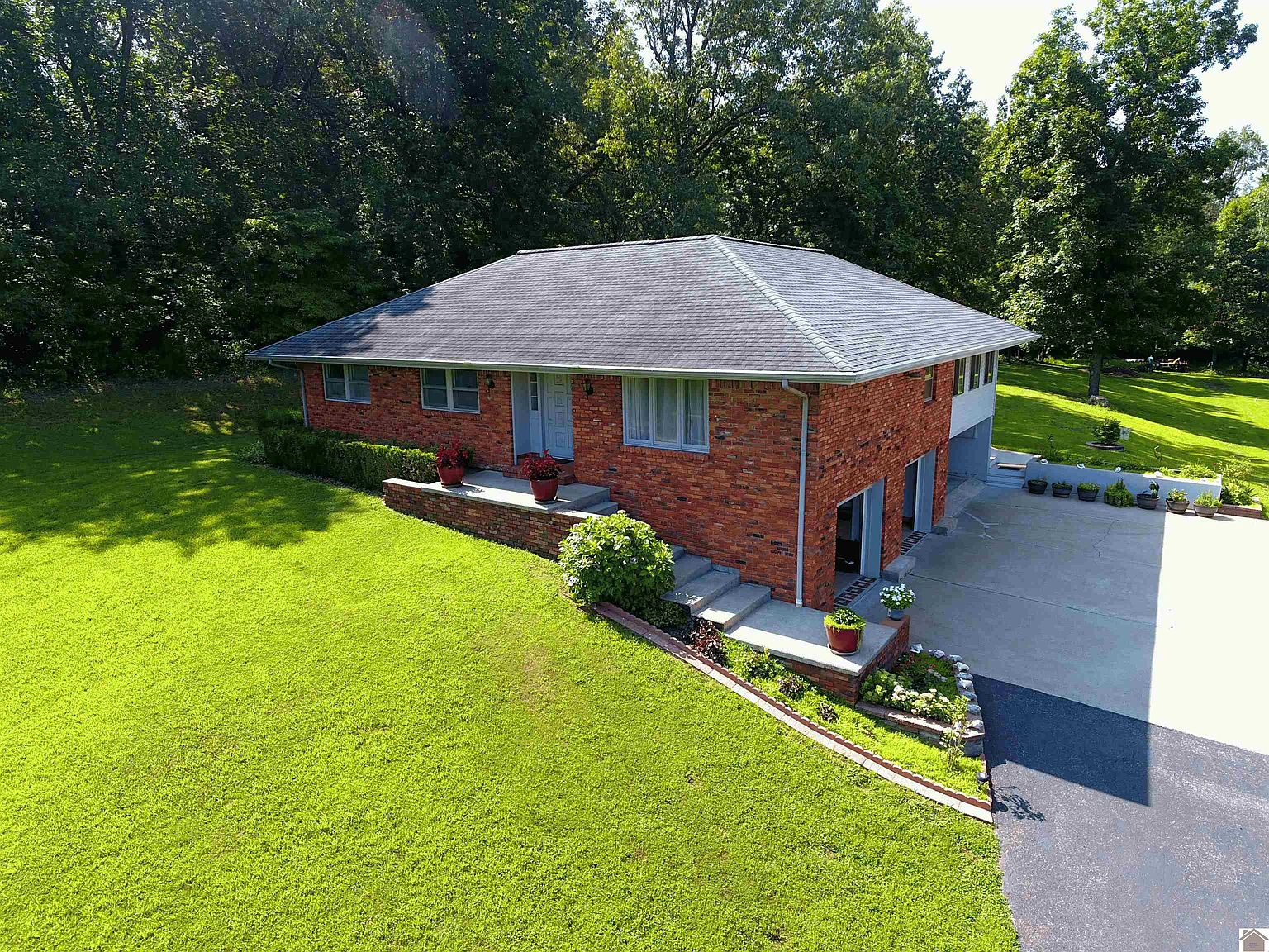 1070 Clark Line Rd, Paducah, KY 42003 | Zillow