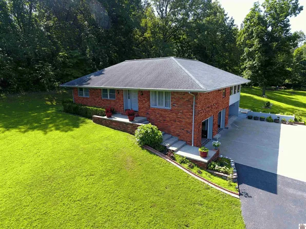 1070 Clark Line Rd, Paducah, KY 42003