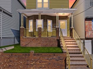 19 W 11th St, Bayonne, NJ 07002