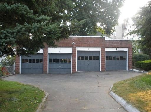 2nd image of 11 Ingleside Ave