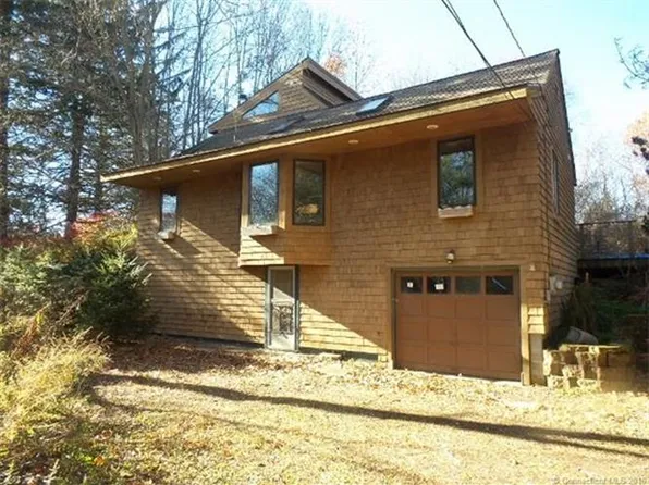2480 Foxon Rd, North Branford, CT 06471