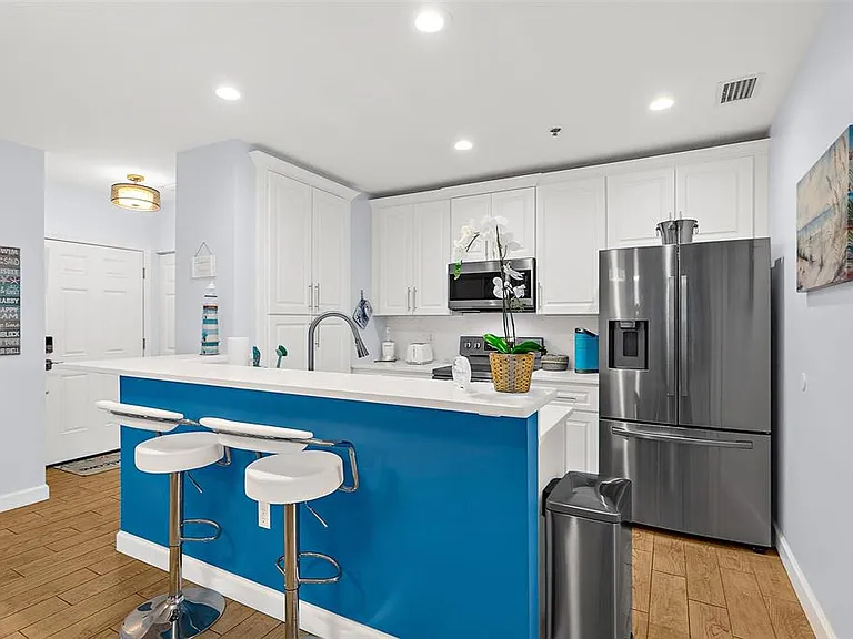 300 Marina Bay Dr #106 — Photo 17