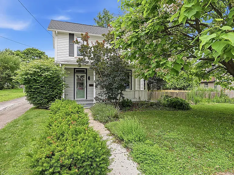131 Front St