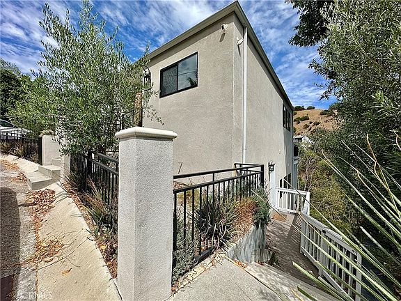 2nd image of 2506 Zorada Dr