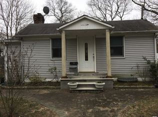 256 Mooney Pond Rd, Selden, NY 11784