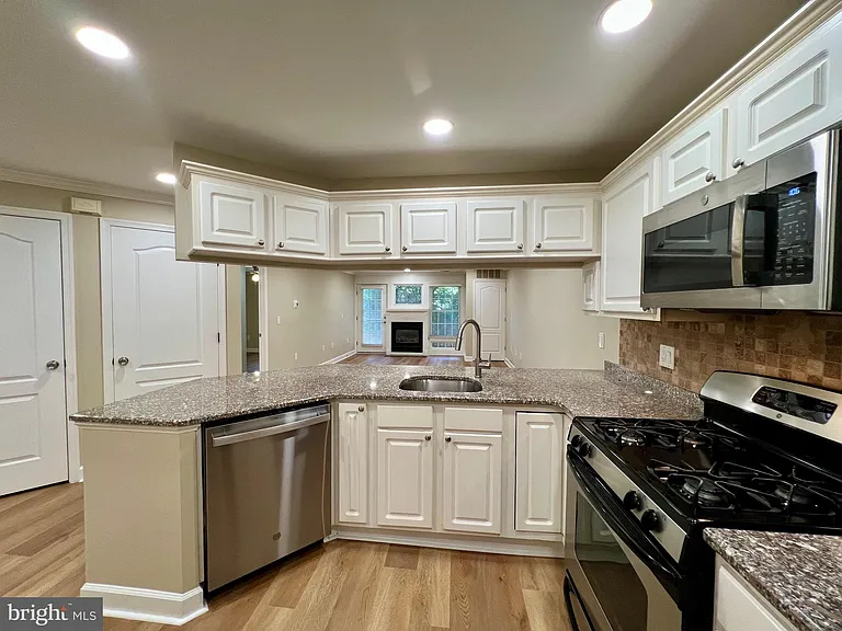 6924 Fairfax Dr #132 — Photo 20