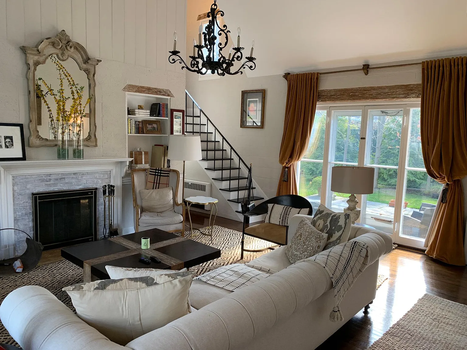 3 bed, 2135 sqft, $4,400 — Photo 4