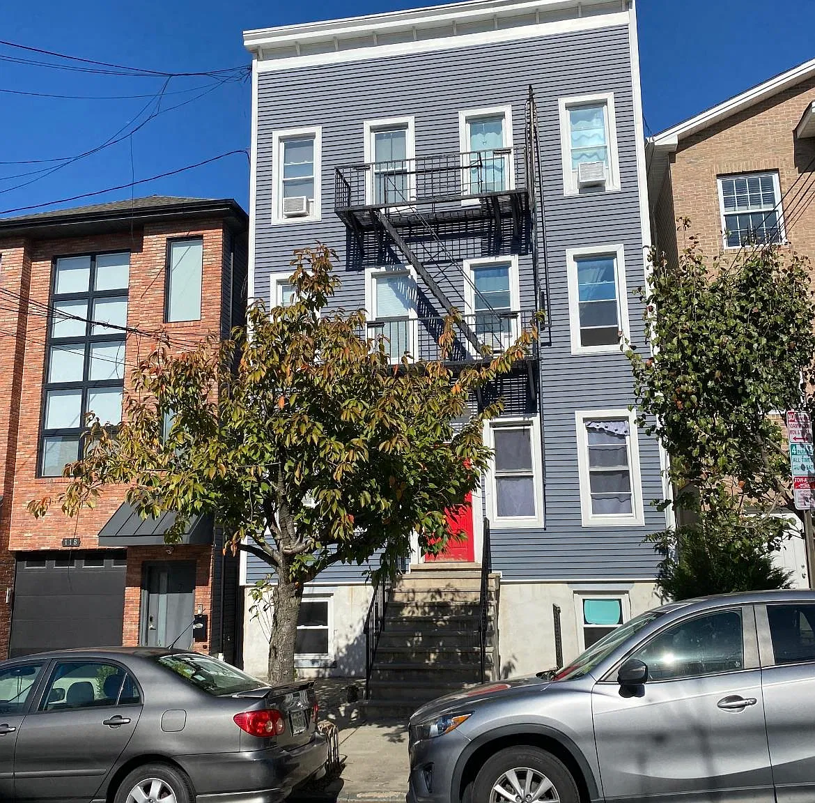 1 bed, 1.0 bath, 750 sqft, $2,000 — Photo 1