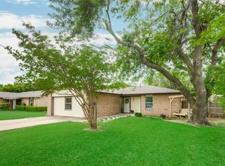 202 Etta Ave, Waxahachie, TX 75165