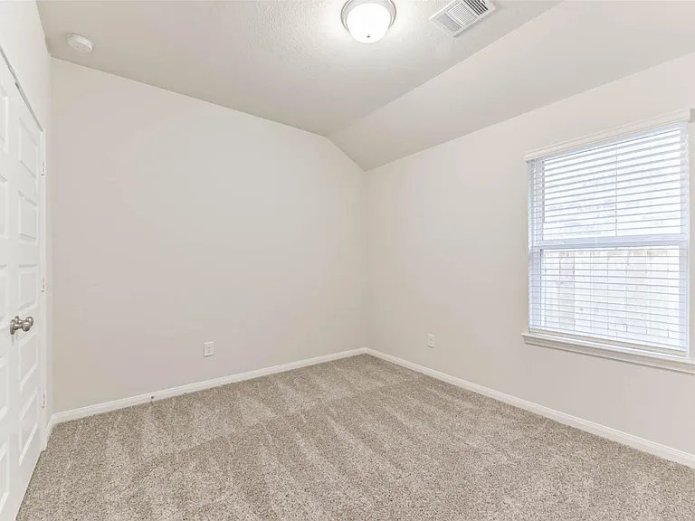 17590 Rosette Grass Dr — Photo 25