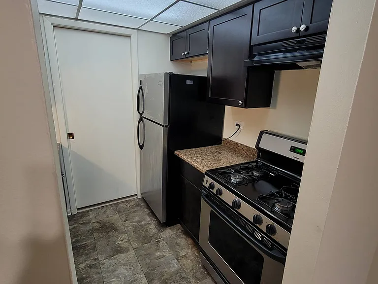9937 S Cicero Ave #405 — Photo 4