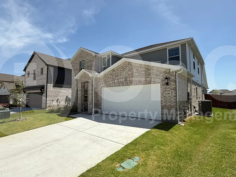 2509 Sinopa St — Photo 2