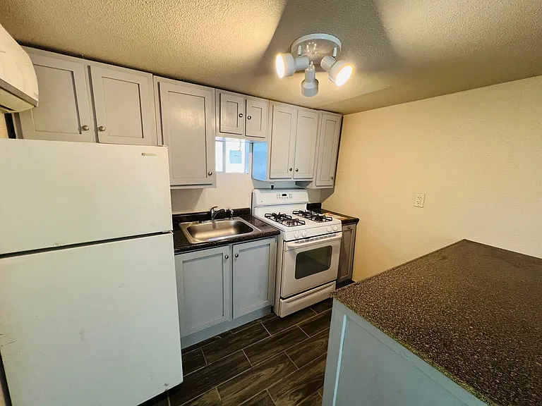 7182 Ponce Dr — Photo 7