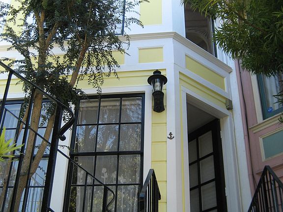 Studio entrance, first floor.
